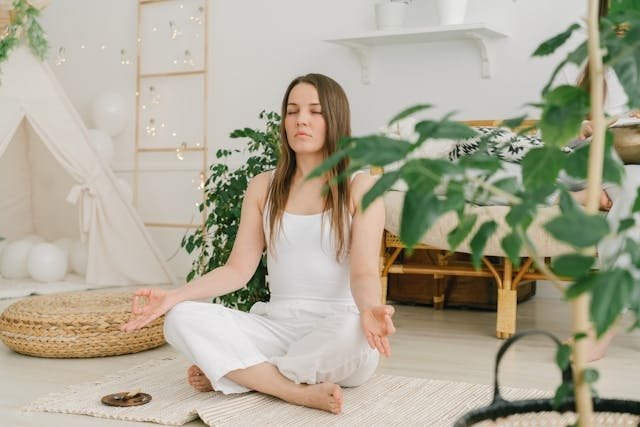 How Meditation Can Transform Your Yoga Practice
